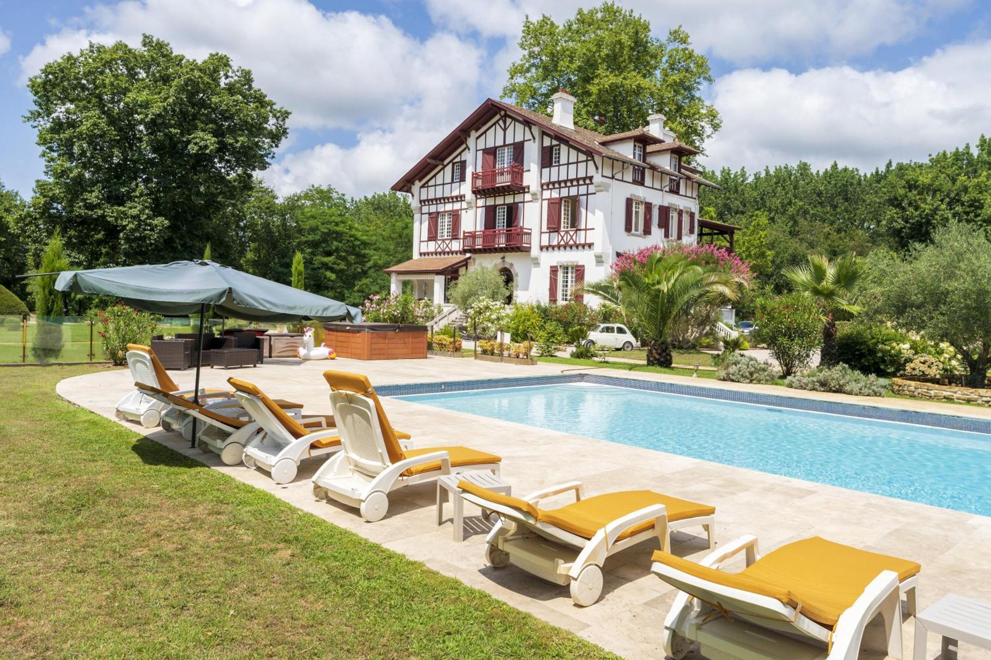 Domaine De Bellegarde Villa ซุสตง ภายนอก รูปภาพ
